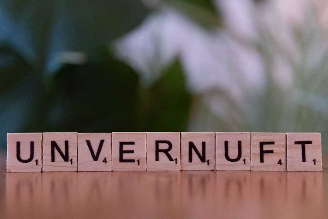 Upptäck det mystiska universumet Stranger Things med Hawkins Turned Upside Down-tote-väskan