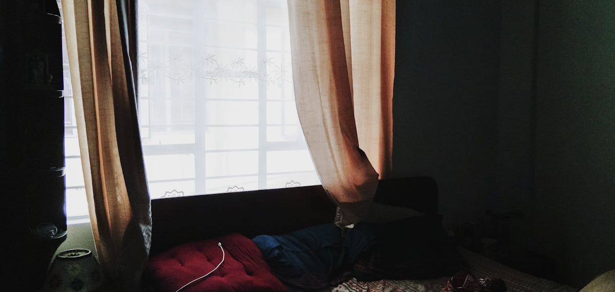 white window curtain during daytime