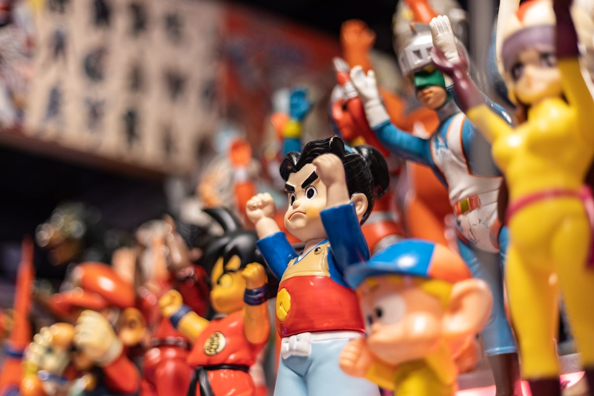Animated figures are standing in a row.