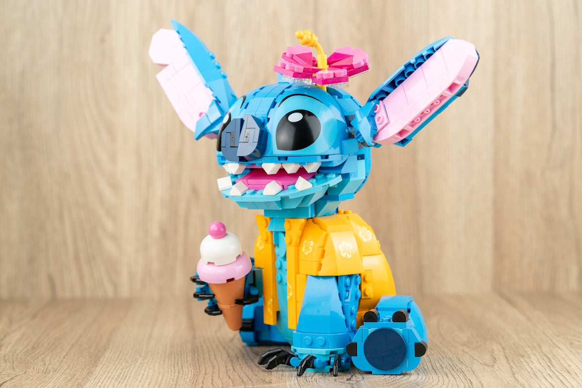 Blue stitch lego figure holding an ice cream cone