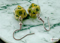 Chessex Hook Örhängen Marble Green Mini-Poly d20 Par Chessex