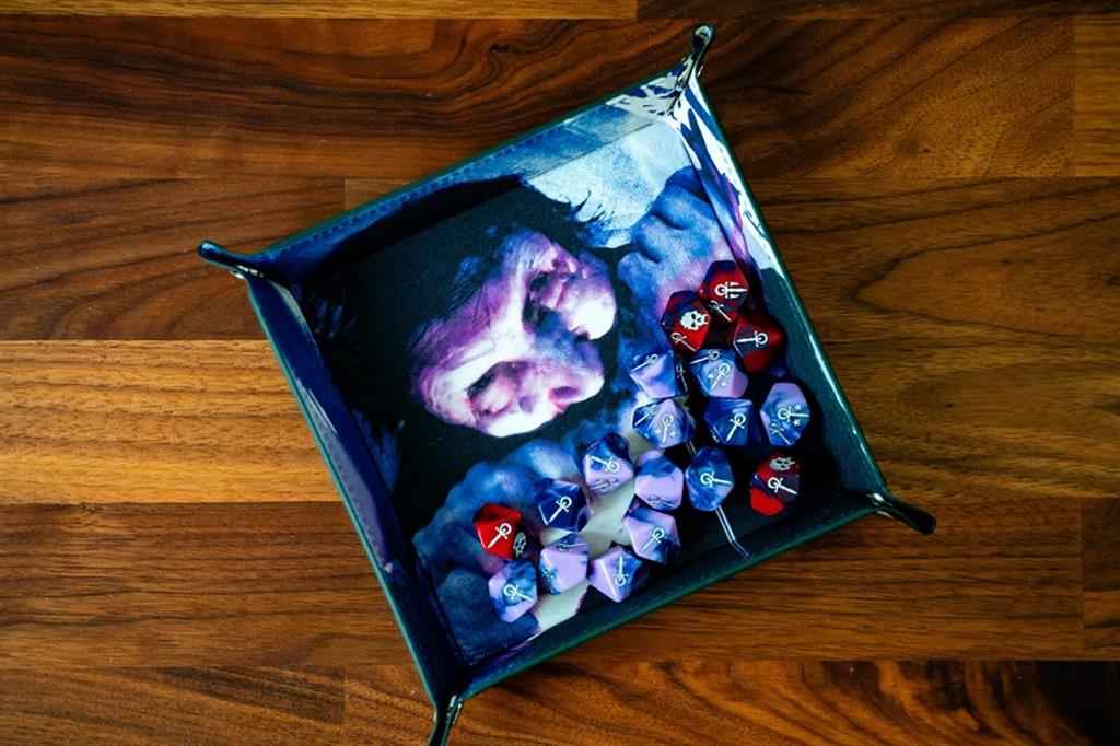 Vampire The Masquerade 5th Ed RPG Acquired Taste Limited Tärnings- och Bricksetillbehörspaket