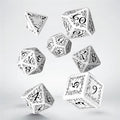 Elvish Dice Set i Vitt och Svart (7) Q-Workshop
