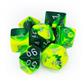 Chessex Gemini Polyhedral 7-Die Set - Grön-Gul med Silver Chessex