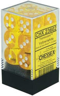 Chessex Translucent 16mm d6 med Pips Tärningsblock (12 Tärningar) - Gul med Vit Chessex