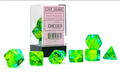 Gemini Polyhedral 7-Die Set i Translucent Green-Teal/Gul Chessex