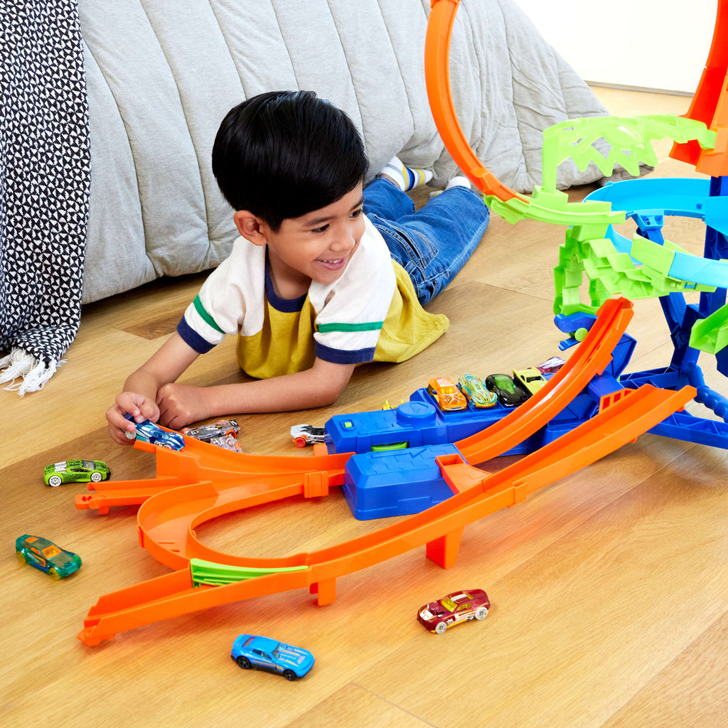 Hot Wheels - Stunt Tracks - Mid-Air Crash Playset