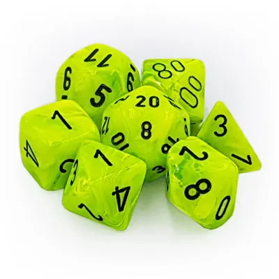 Chessex Vortex 7-Tärningsset - Klargul med Svart Chessex