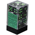 Chessex Gemini 16mm d6 med Pips Dice Blocks (12 Dice) - Svart-Grå med Grön Chessex